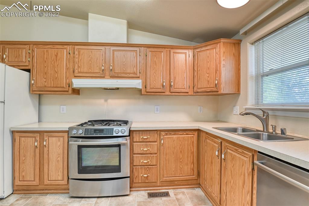 Listing 4063033, Image 38 of 50