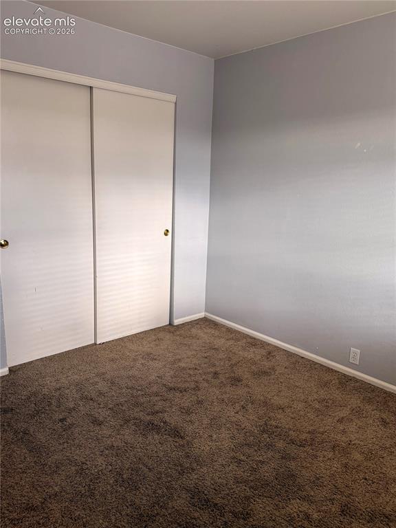 Image 33 of 48: Bedroom