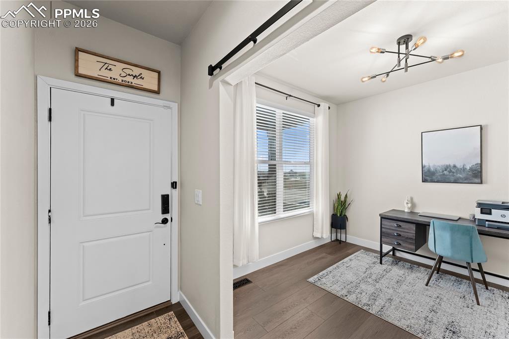 Image 4 of 49: Entry