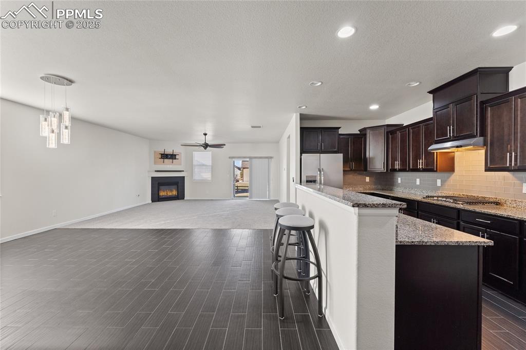 Image 13 of 46: Kitchen