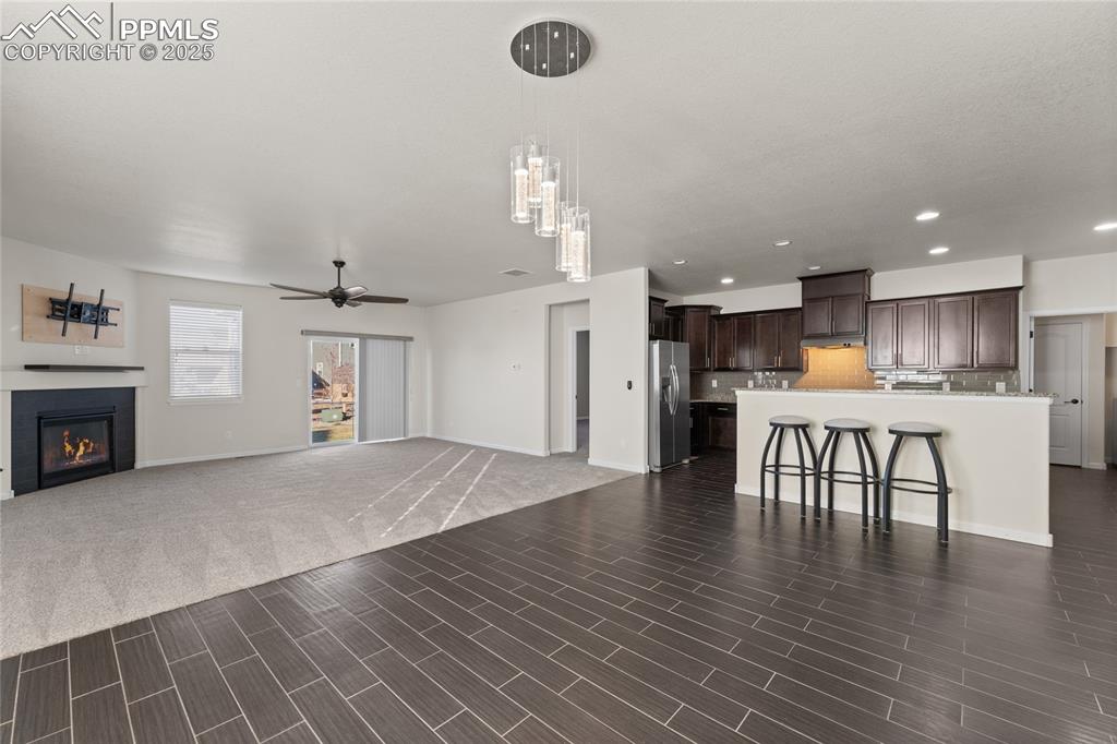 Image 20 of 46: Living Room