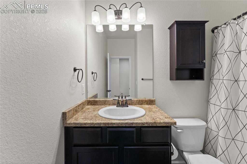 Image 9 of 46: Bathroom