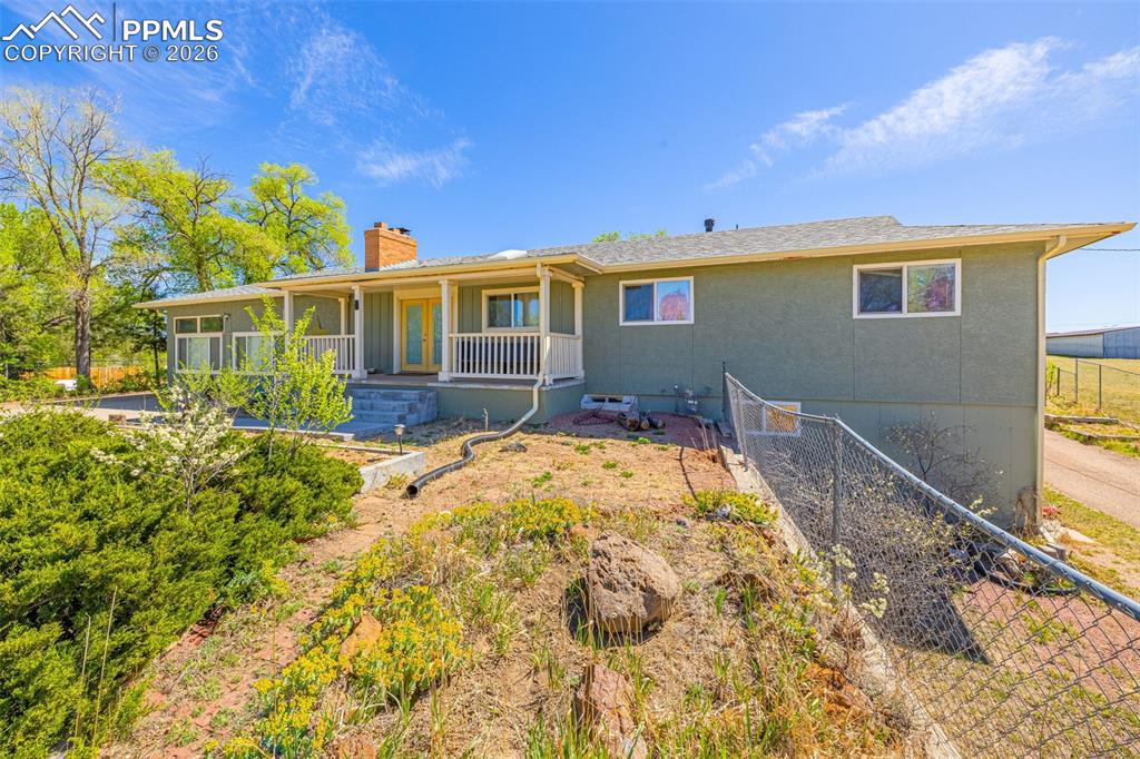 Image 11 of 27: Back of Structure