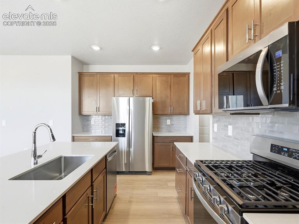 Image 12 of 29: Kitchen