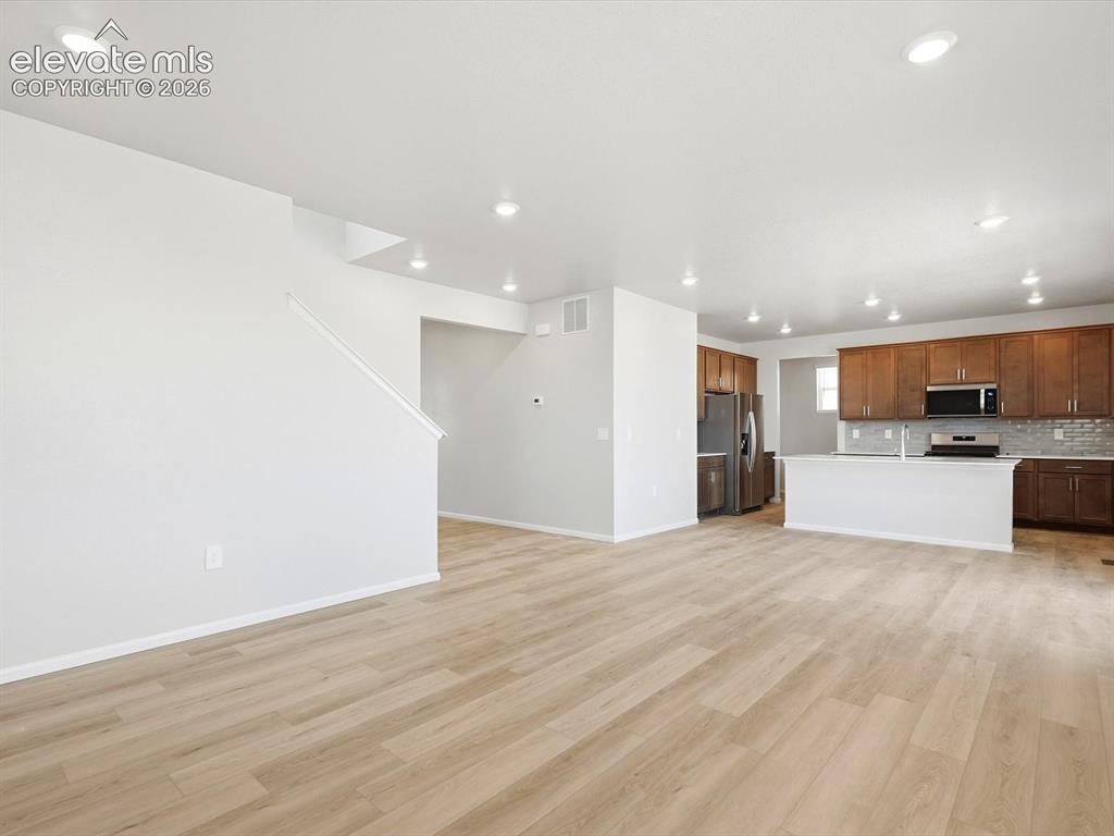 Image 5 of 29: Living Room