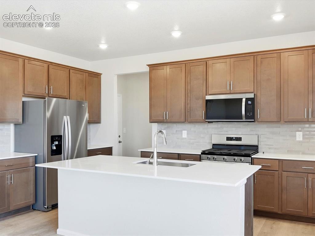 Image 8 of 29: Kitchen