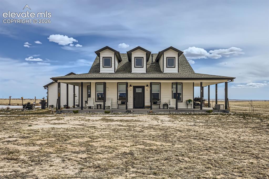 Image 11 of 50: 8735 - primary home