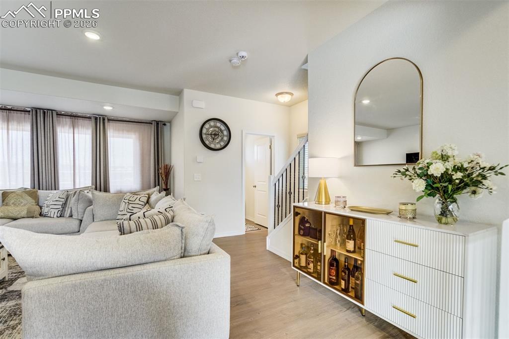 Image 19 of 30: Living Room