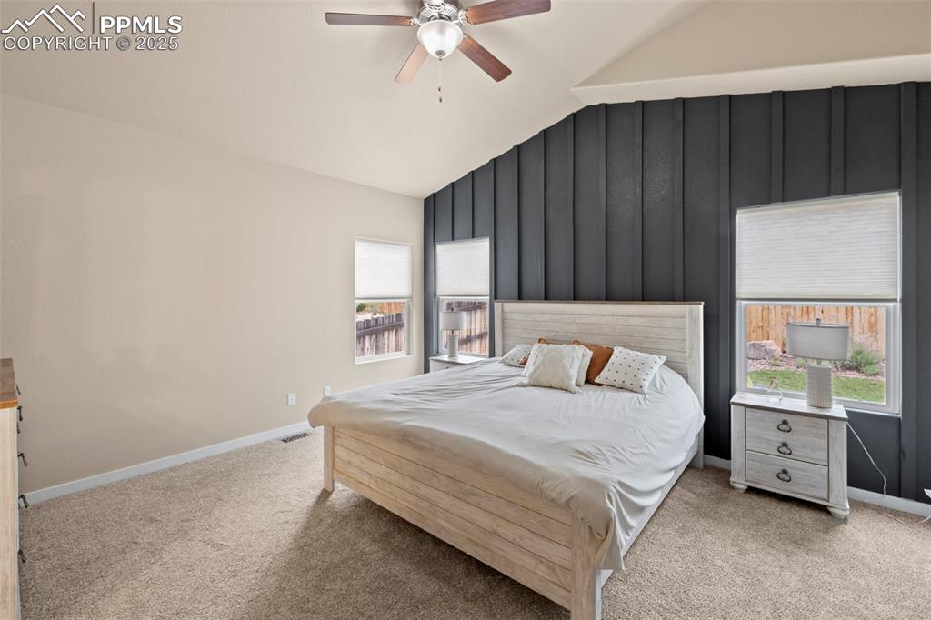 Image 18 of 42: Bedroom
