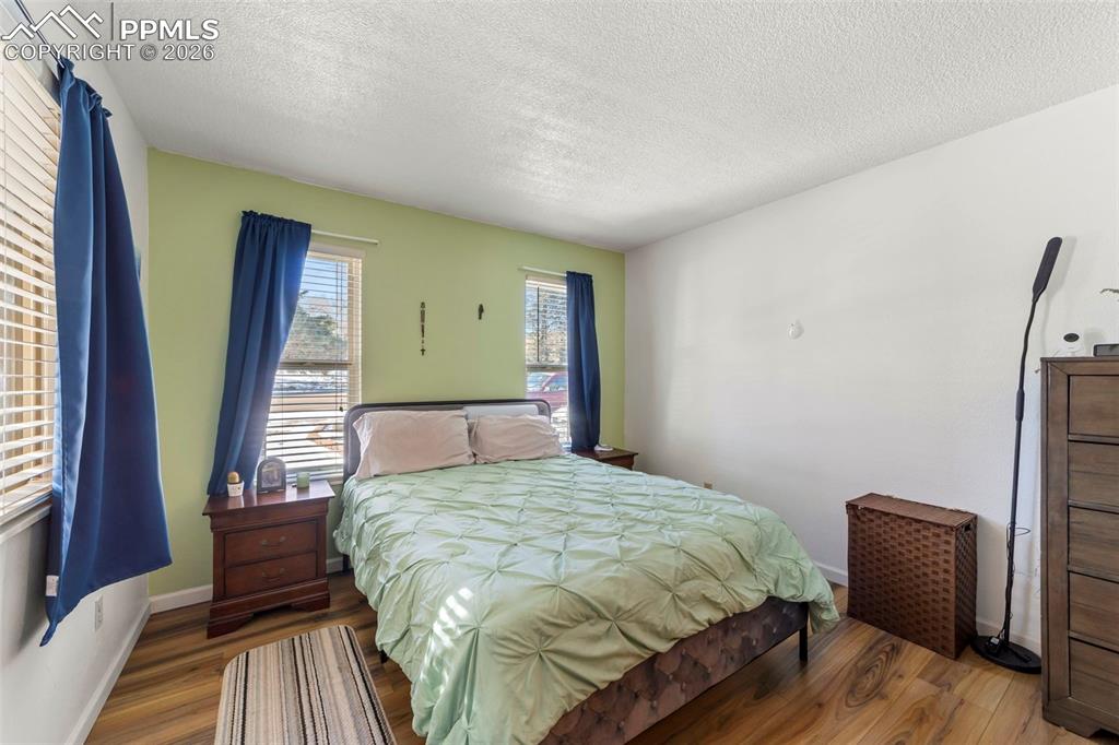 Image 14 of 42: Bedroom