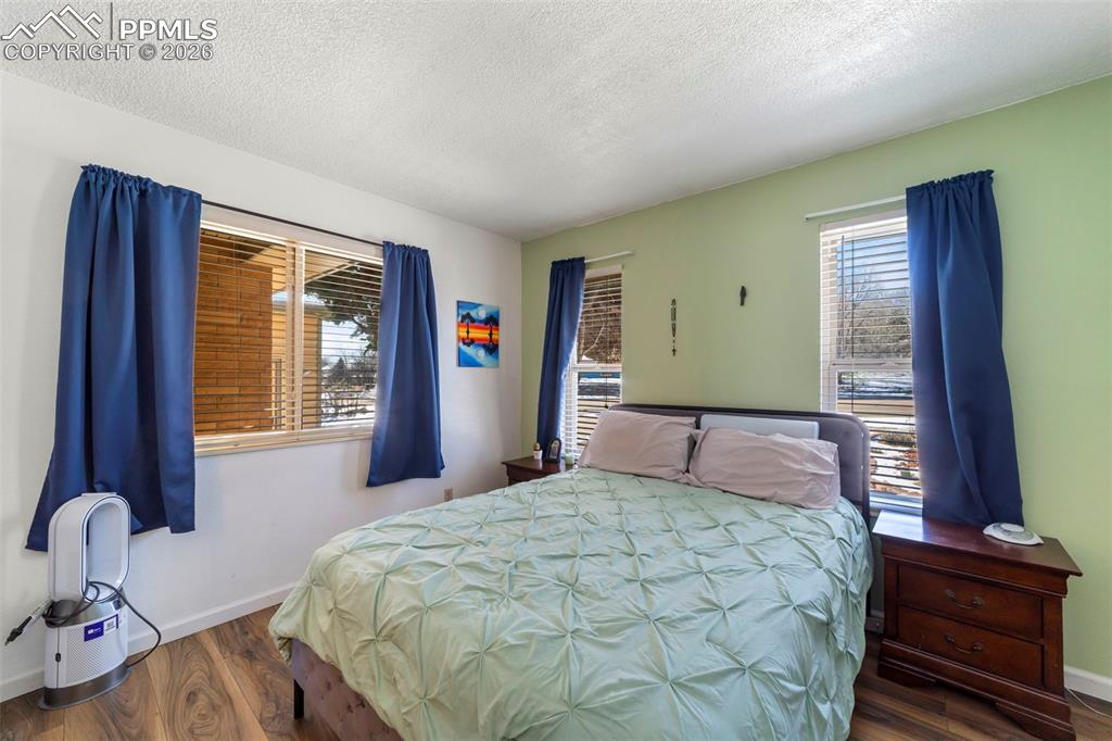 Image 15 of 42: Bedroom