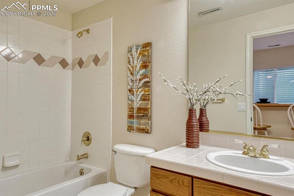 Image 35 of 47: Full Basement bath!