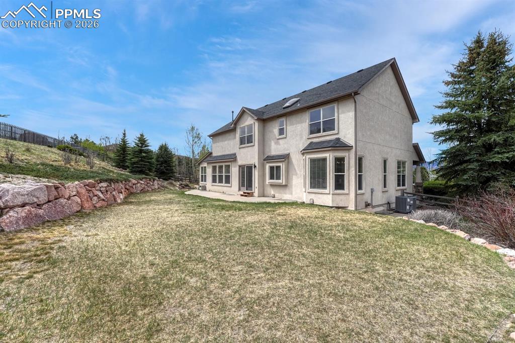 Image 42 of 47: Back of Structure