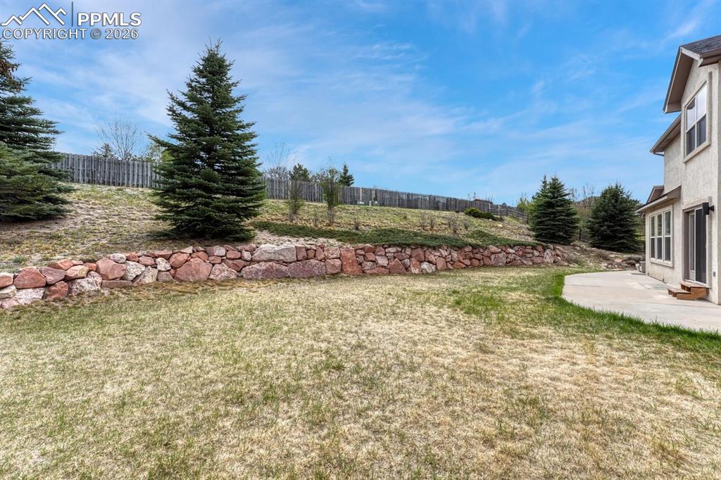 Image 43 of 47: Semi cul-de-sac location on quiet street!