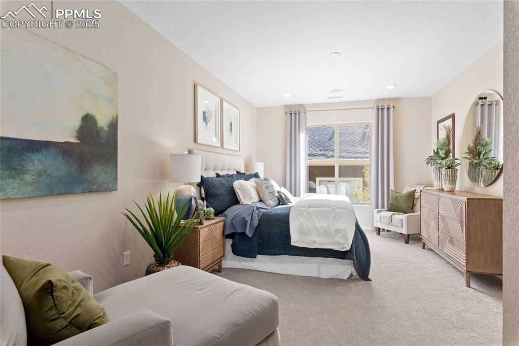 Image 20 of 28: Photos of model home