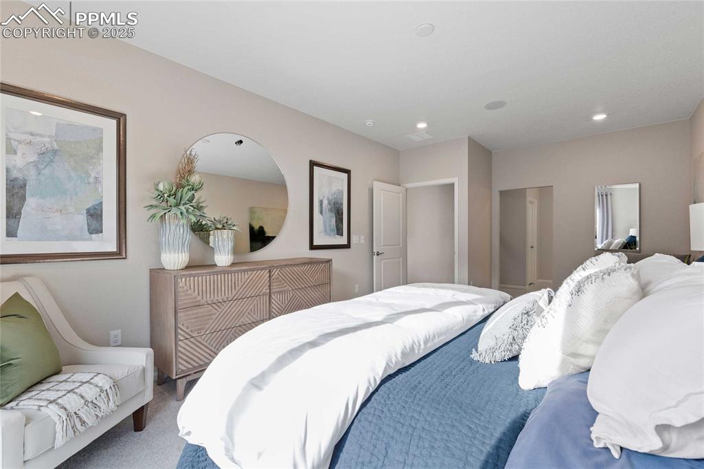 Image 22 of 28: Photos of model home