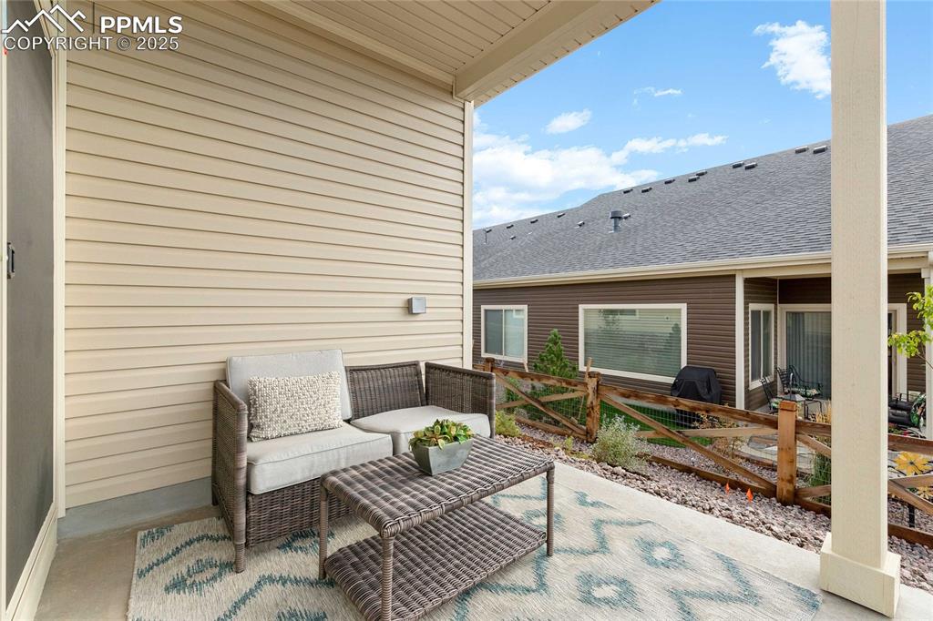 Image 27 of 28: Photos of model home