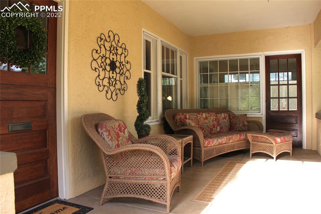 Listing 4074226, Image 3 of 32