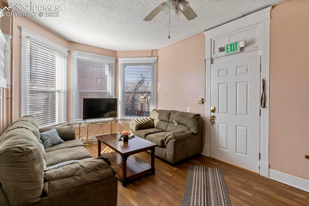 Listing 4076994, Image 11 of 48