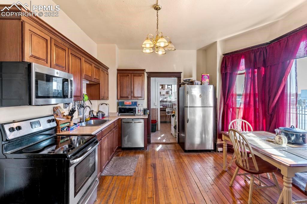Listing 4076994, Image 32 of 48