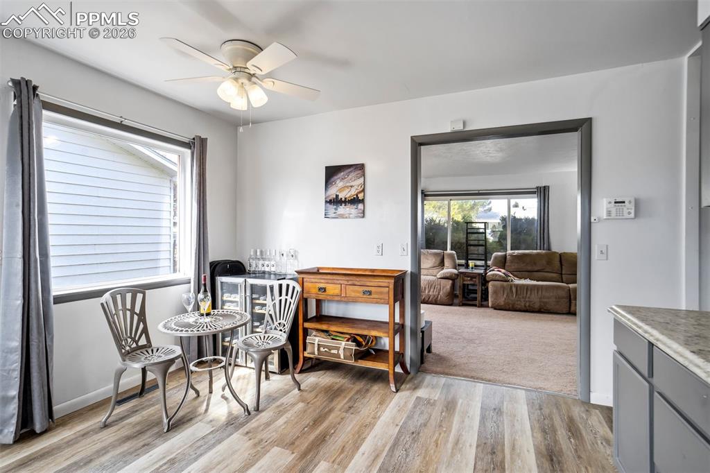 Image 10 of 37: Kitchen, eating area.