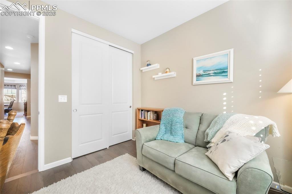 Image 38 of 50: Sitting Room