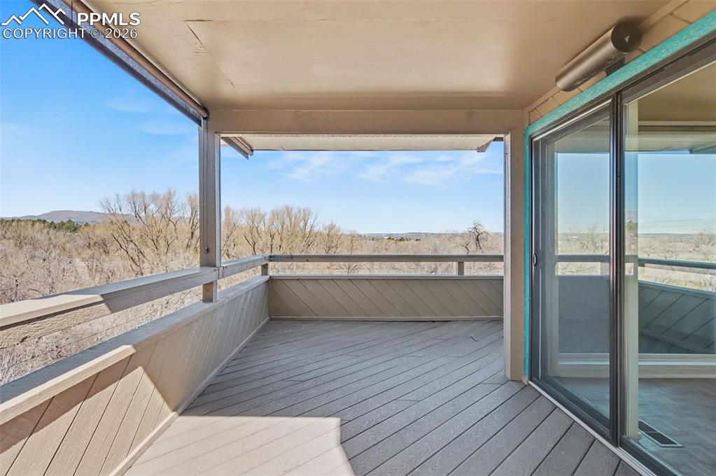 Image 32 of 36: Balcony