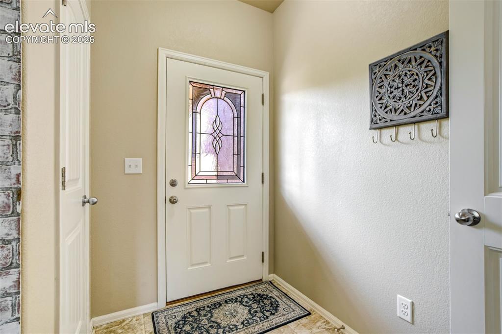 Image 9 of 50: Entry