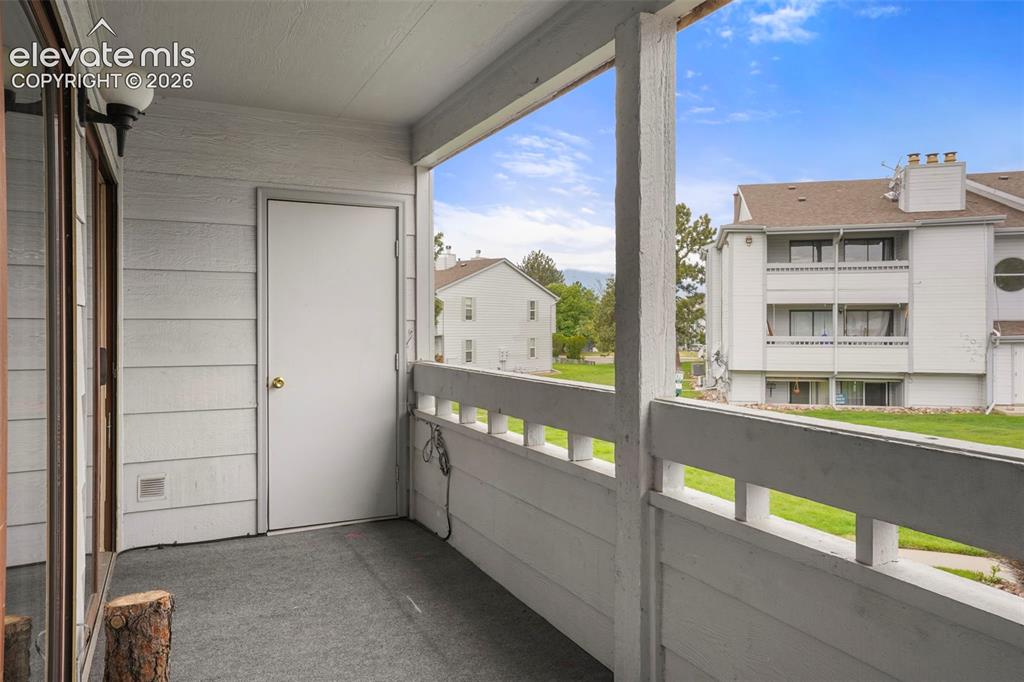 Image 7 of 16: Balcony