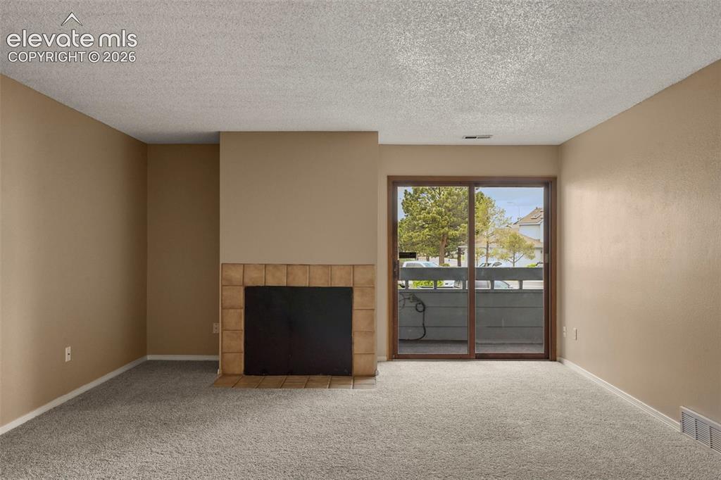 Image 9 of 16: Living Room