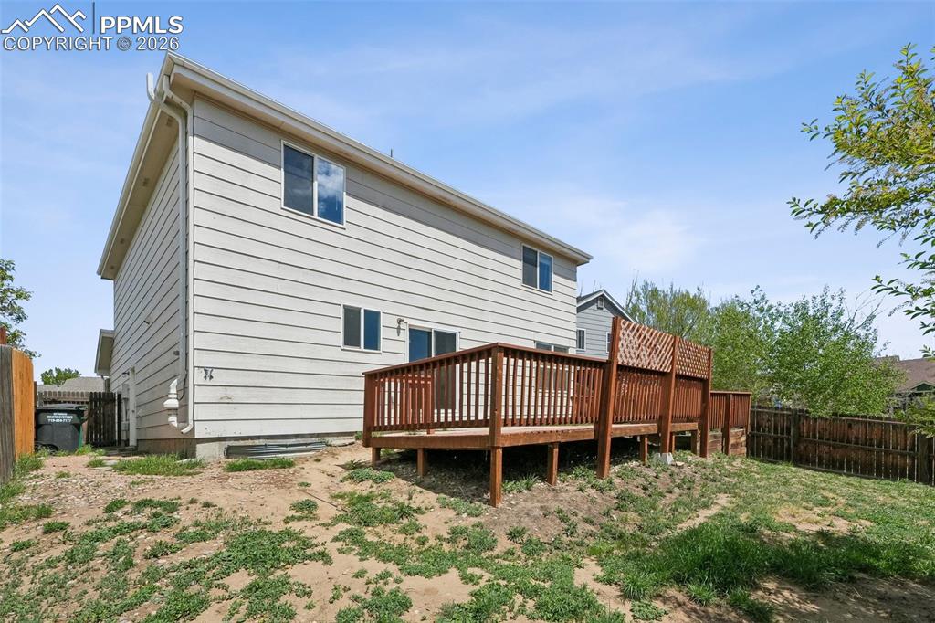 Image 22 of 26: Back of Structure