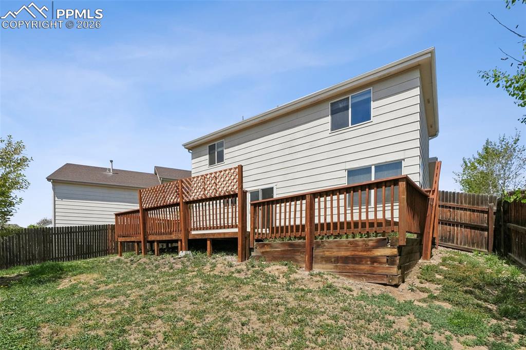 Image 24 of 26: Back of Structure