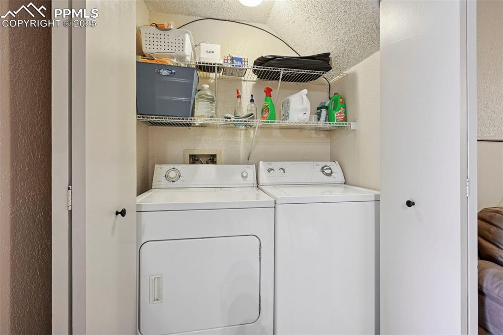 Image 20 of 26: Laundry