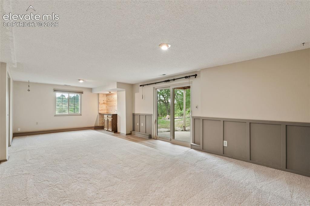 Image 27 of 50: Bonus Room