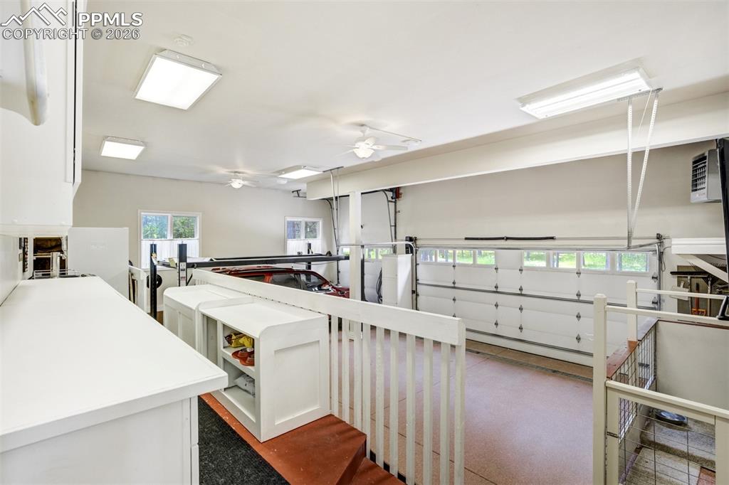 Image 32 of 50: Garage storage