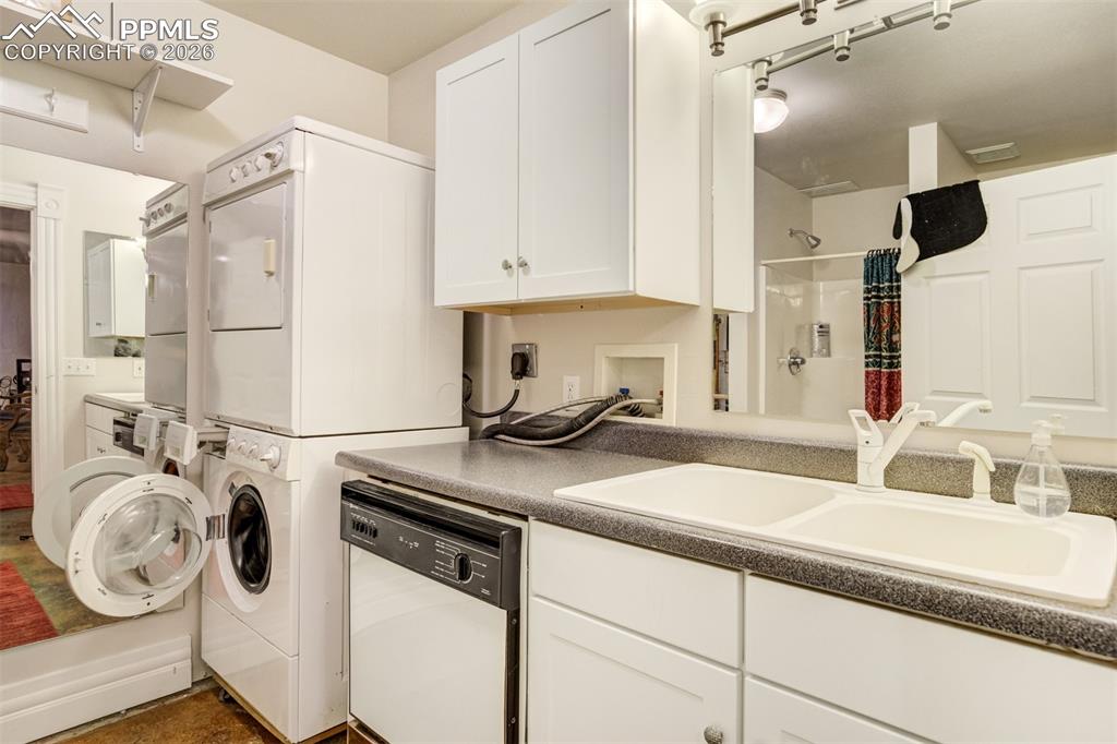 Image 45 of 50: Studio apartment within the barn