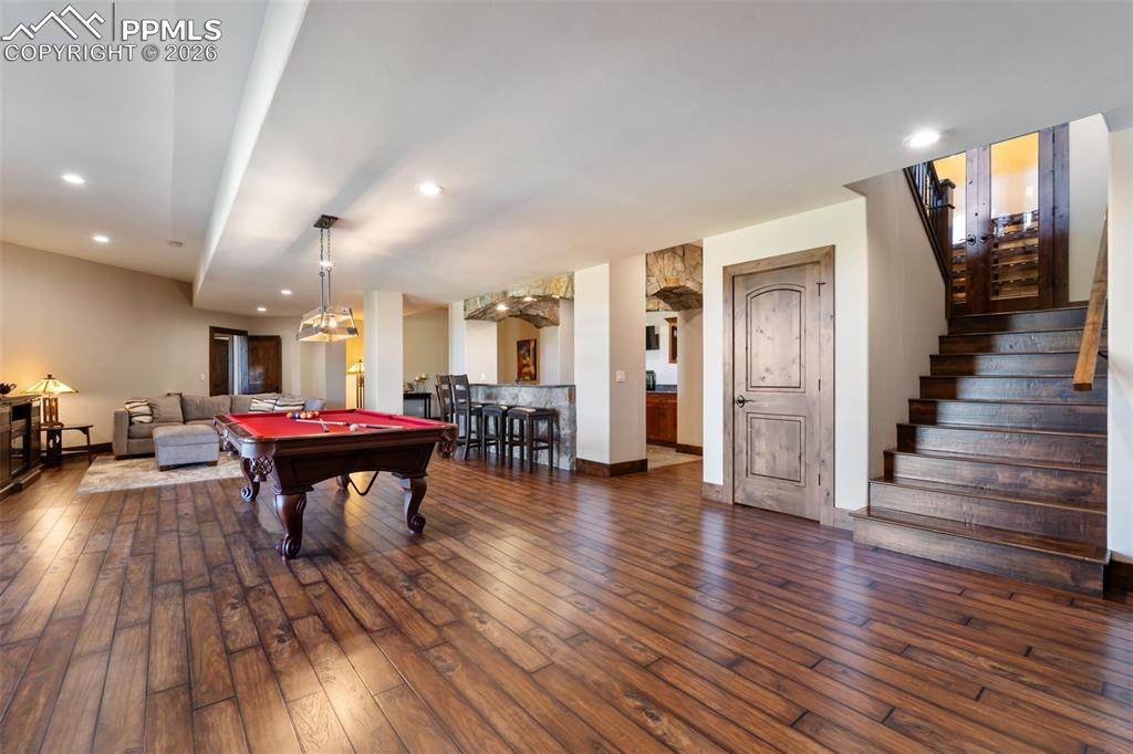 Image 33 of 50: Game Room