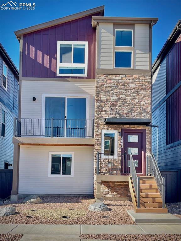 Caption: Front of Structure