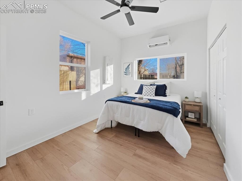 Image 37 of 49: Bedroom