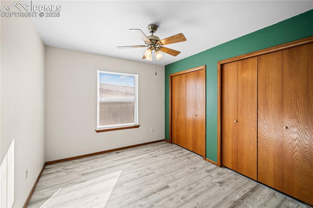 Image 17 of 22: Bedroom