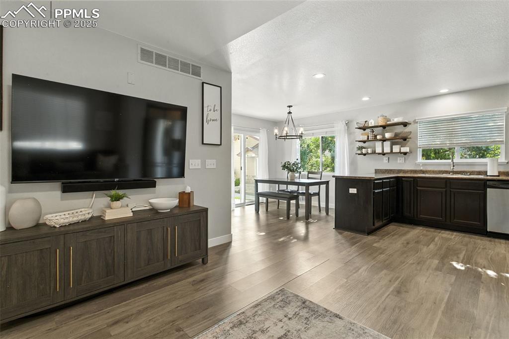 Image 6 of 28: Living Room