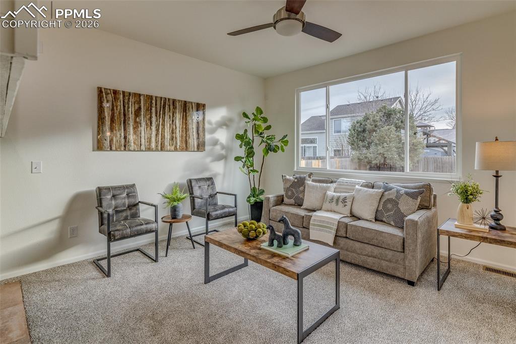 Image 19 of 26: Living Room