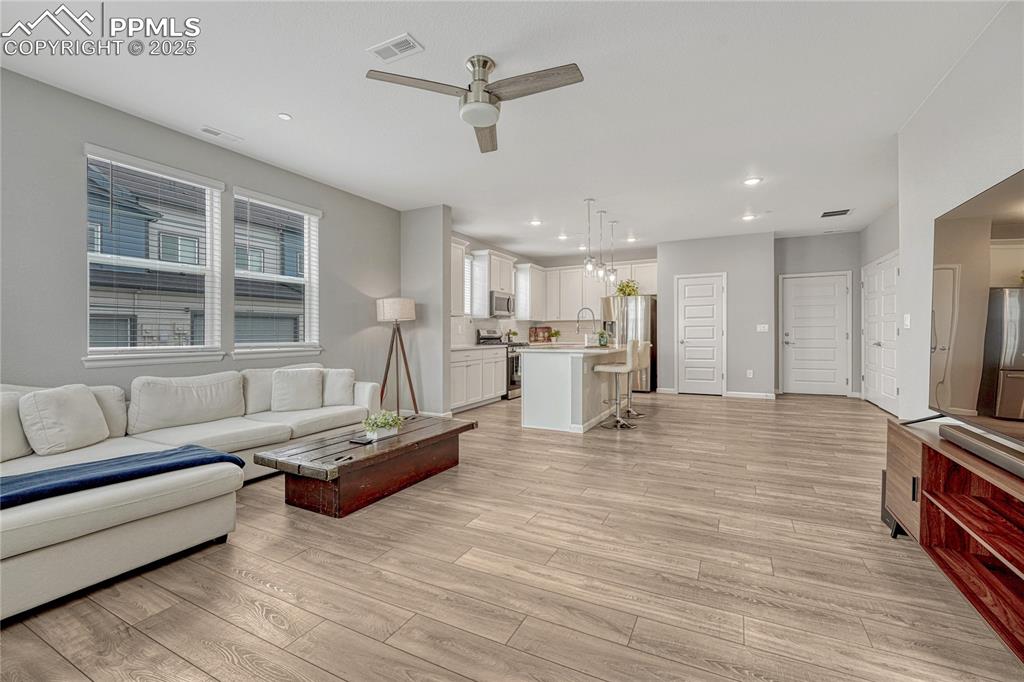 Image 13 of 37: Living Room