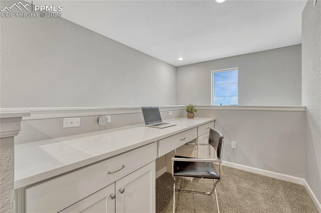 Image 20 of 37: Office