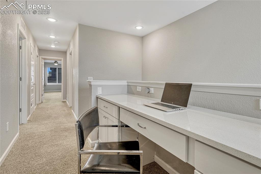 Image 4 of 37: Office