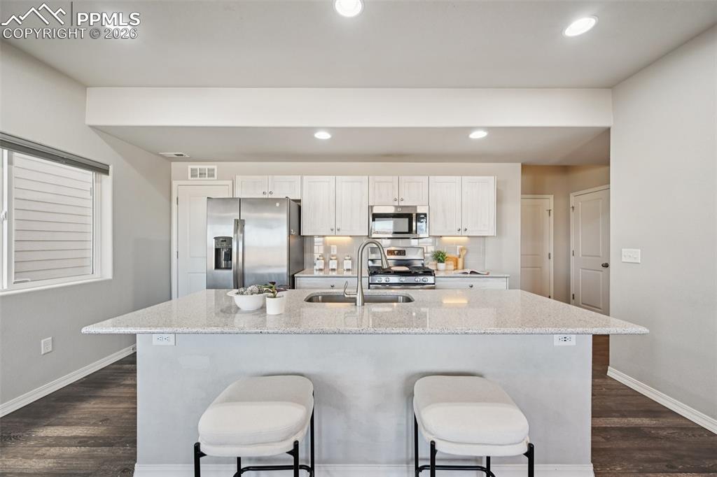 Image 14 of 38: Kitchen