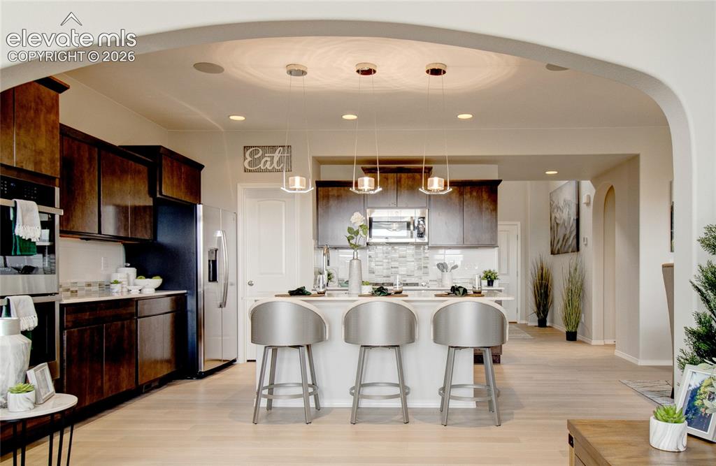 Image 10 of 33: Kitchen
