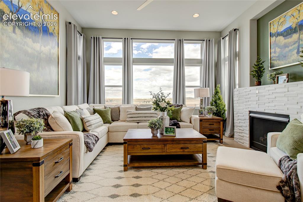 Image 8 of 33: Living Room