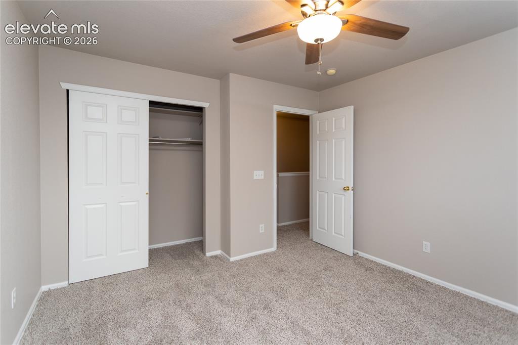 Image 17 of 30: Bedroom