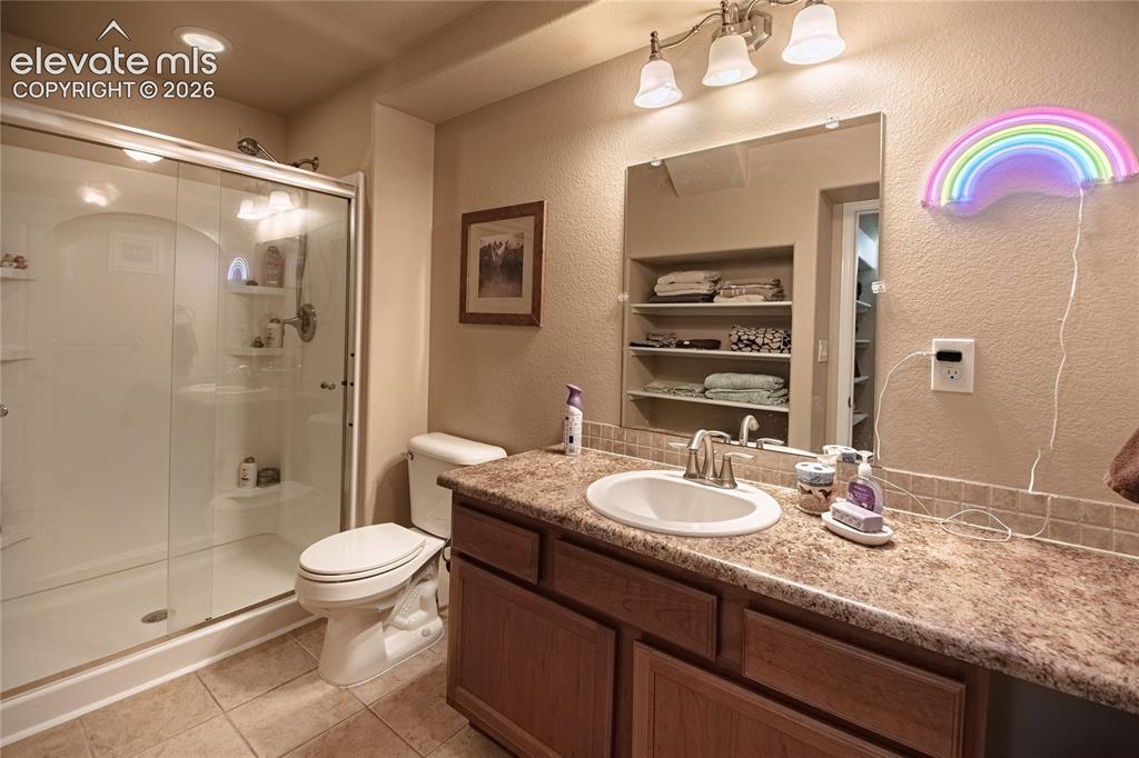 Image 40 of 50: Basement Bath